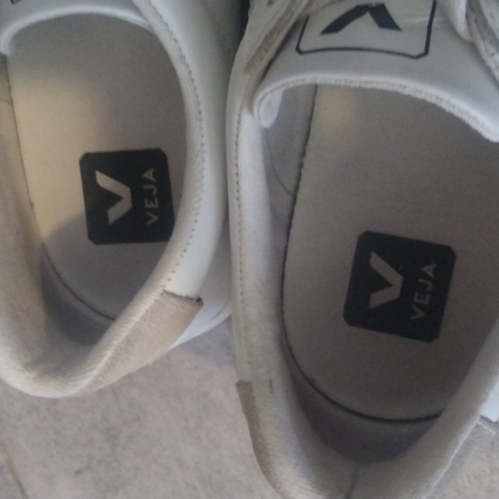 VEJA  Shoes - Picture 6 of 12